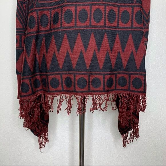 Active Designed in Los Angeles Geometric Knit Fringe Open Front Cardigan - Picture 10 of 14